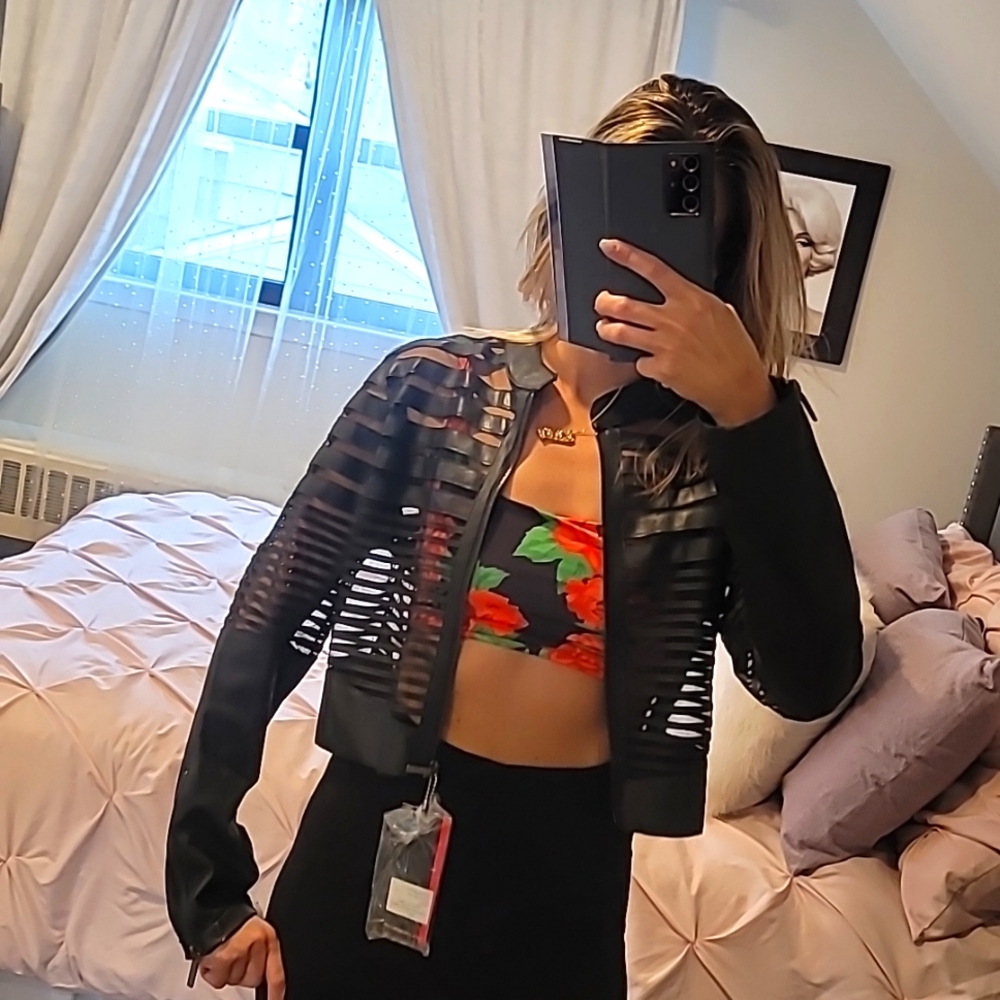 Cropped jacket